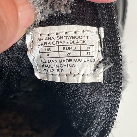 Stuart Weitzman Kids  Ariana Snow Boot - Picture 6 of 11